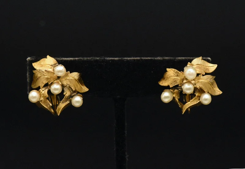 Ladies Oriental Flair Earrings -Ladies Earrings for Love Glow-Vendome - Vintage Sterling Silver Gold Tone Imitation Pearl Clip On Earrings