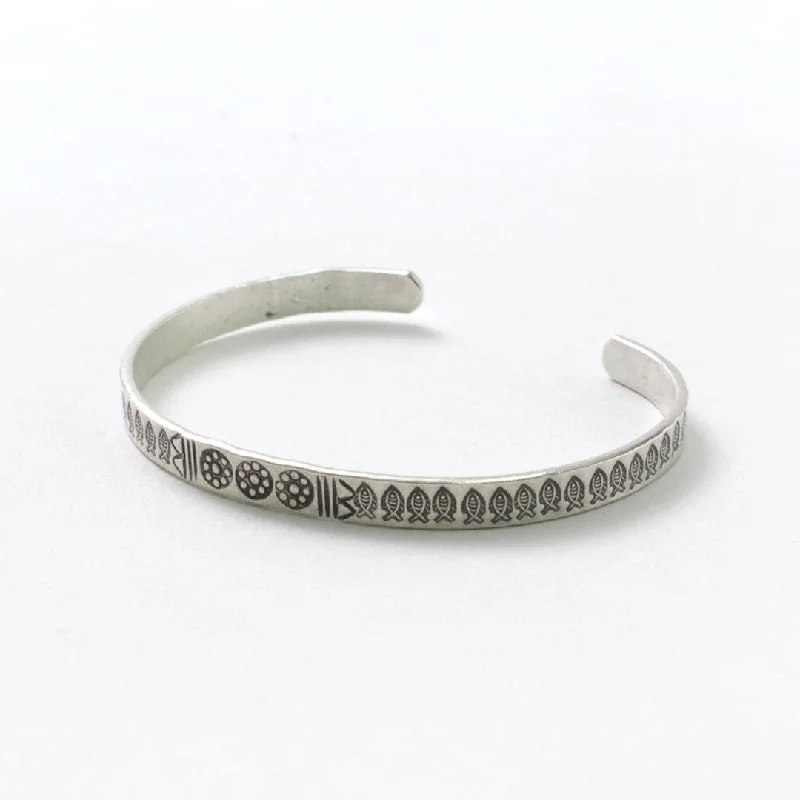 Ladies Bracelets for Kin Spark-Ladies Firm Rigid Bracelets -PHADUA / Karen Silver Bangle