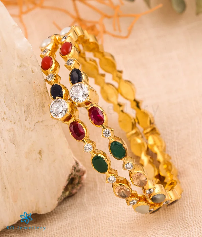 Ladies Bracelets with Oval Spark-Ladies Painted Art Bracelets -The Vaibhava Silver Solitaire Navaratna Bracelet (Size 2.2/2.4/2.6/2.8)