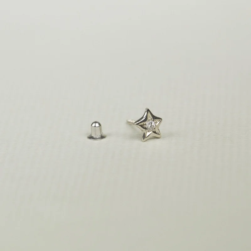 Ladies Bold Confidence Earrings -Ladies Earrings with Feather Glow-Diamond Star Cartilage Earring in White Gold