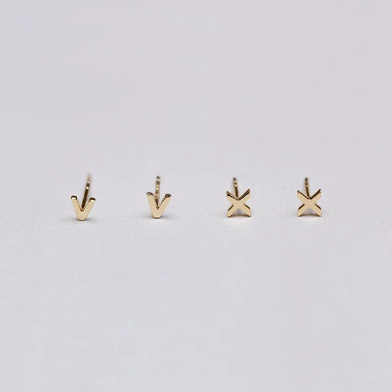 Ladies Club Spirit Earrings -Ladies Earrings with Round Shine-V and X Gold-plated Silver Stud Earrings