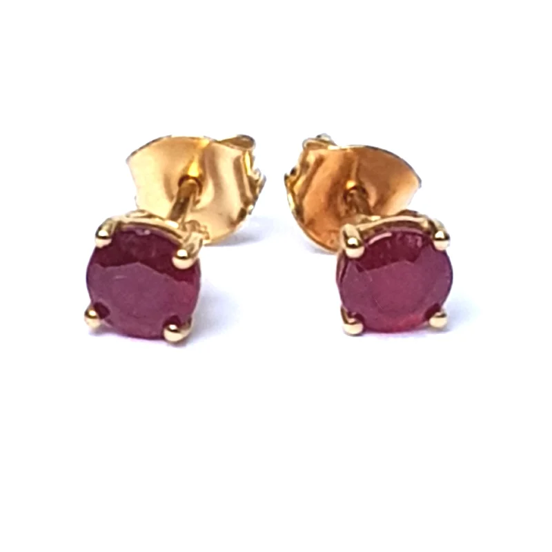 Ladies Stellar Dust Earrings -Ladies Earrings with Leaf Glow-9k Gold Good Pair OF Synthetic Ruby Ear Studs Earrings Vintage Circa 1980's