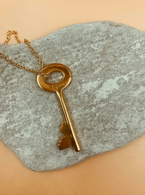 Ladies Necklaces for Love Spark-Ladies Eastern Charm Necklaces -Homecoming Lune Key Necklace