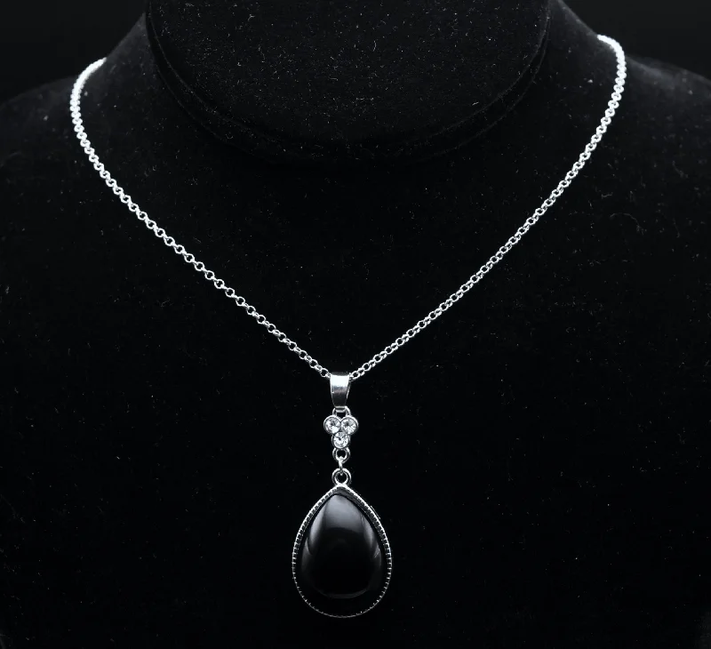 Ladies Necklaces Petite Glow-Ladies 10K Gold Necklaces -Composite Black Onyx Pendant Chain Necklace