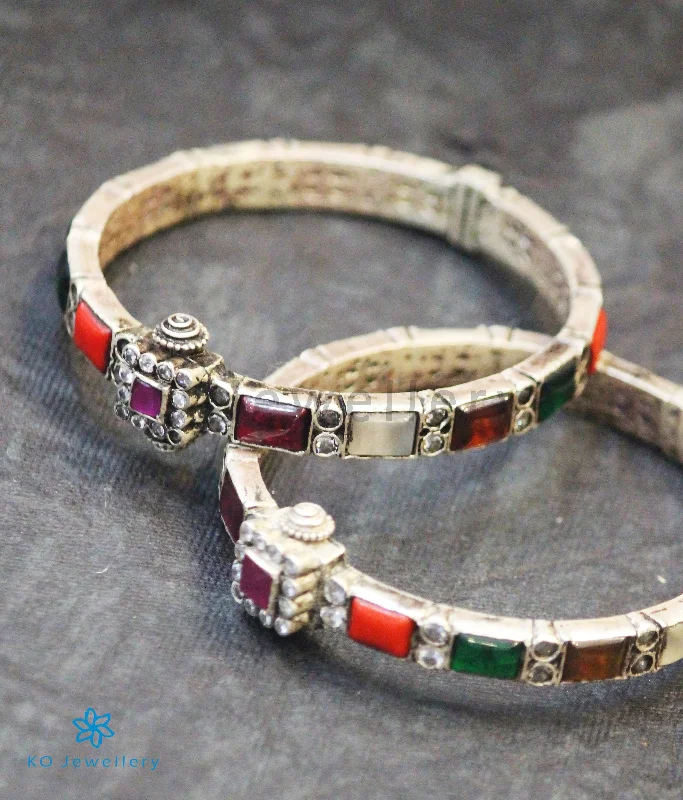 Ladies Bracelets with Olive Idocrase-Ladies Cherished Heirloom Bracelets -The Vaidehi Silver Navaratna Bracelet (Oxidised/Size/2.2/2.4/2.6/2.8)